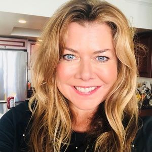 Meet your Posher, Deborah